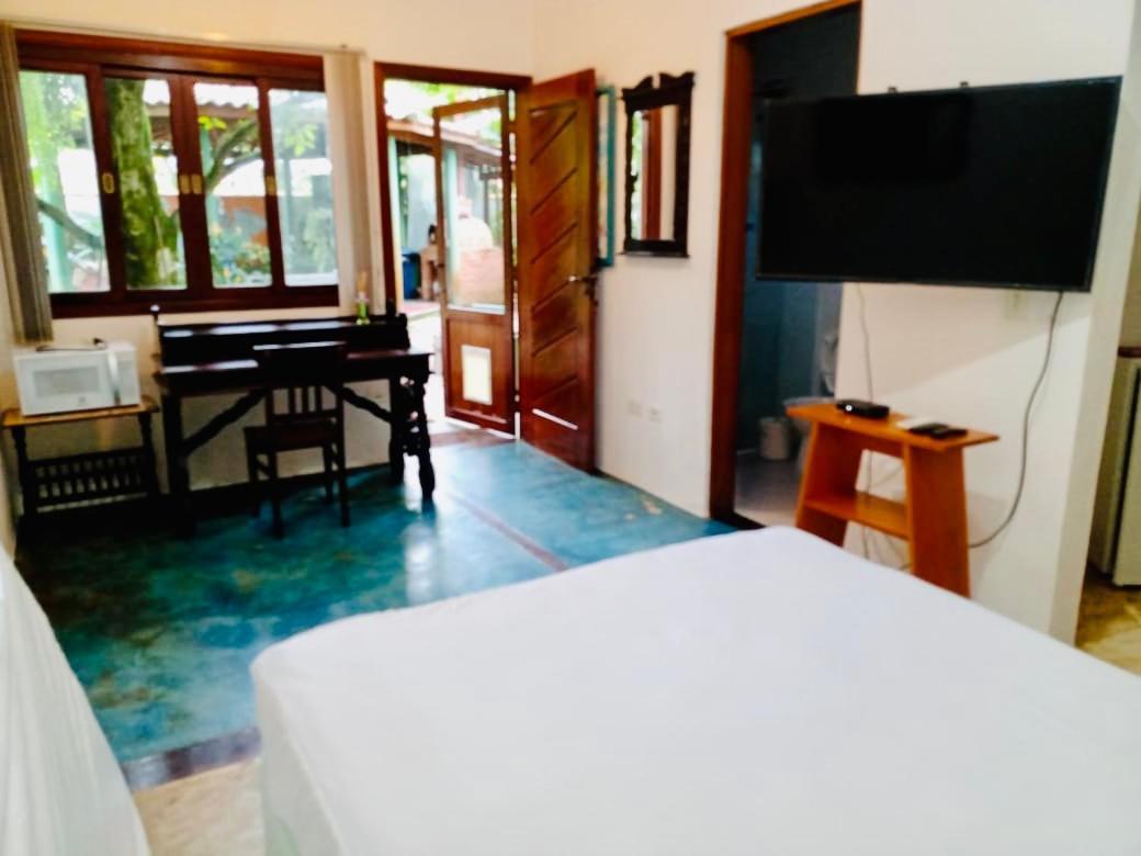 Suíte com Ar + frigobar+ Tv Sky Ubatuba Exterior foto